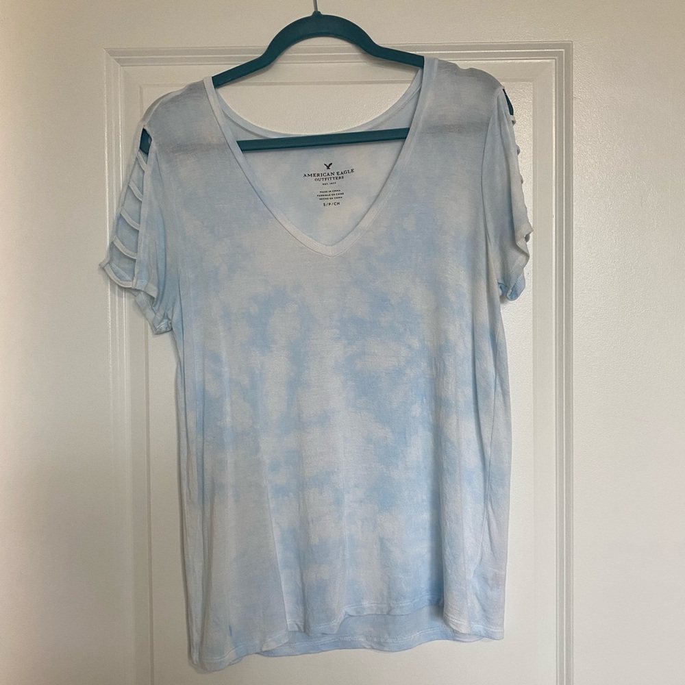 Small Light Blue Cloud Print American Eagle V-Neck